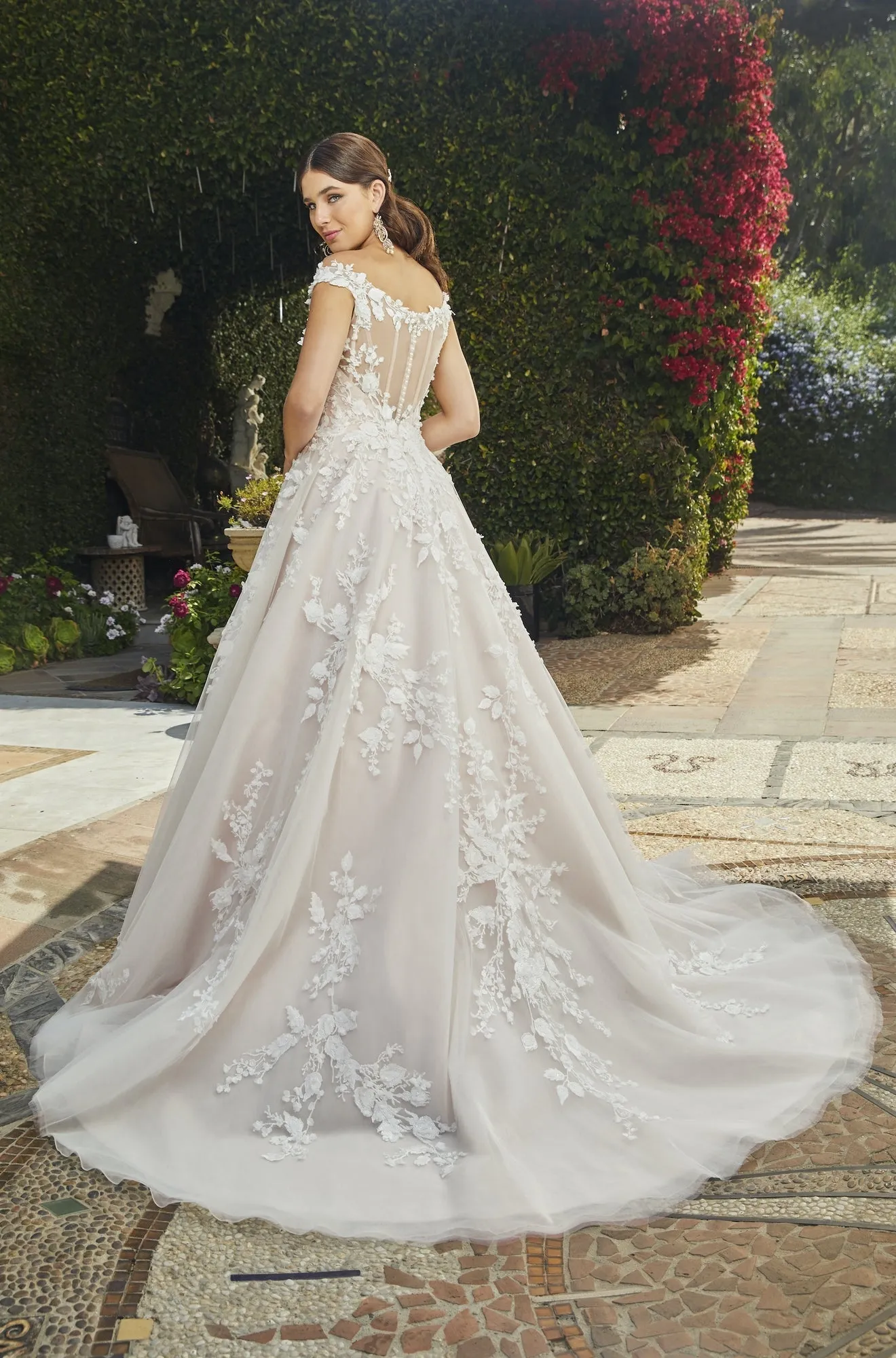 Casablanca Bridal 2406C Size 18 Wedding Dress EVELINA Off the shoulder ballgown Bridal Gown
