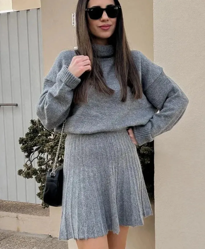High Neck Knitted Pullover Pleated Mini Skirt Suit