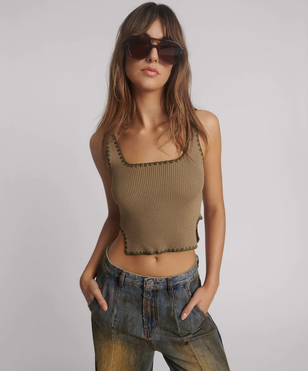 KNITTED SCALLOP TANK TOP