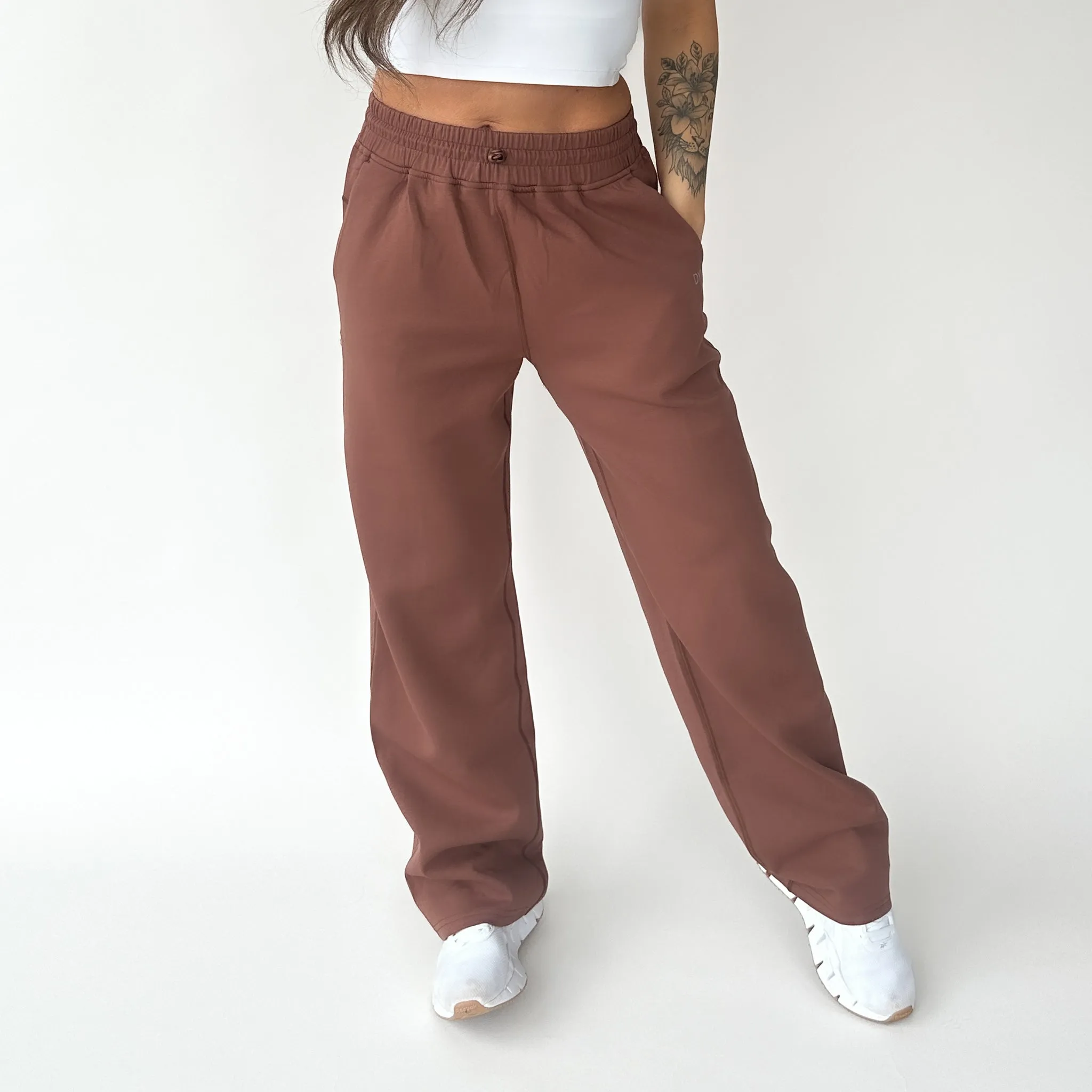 Relax Wide Leg Sweatpant w/ Cinch Drawstring