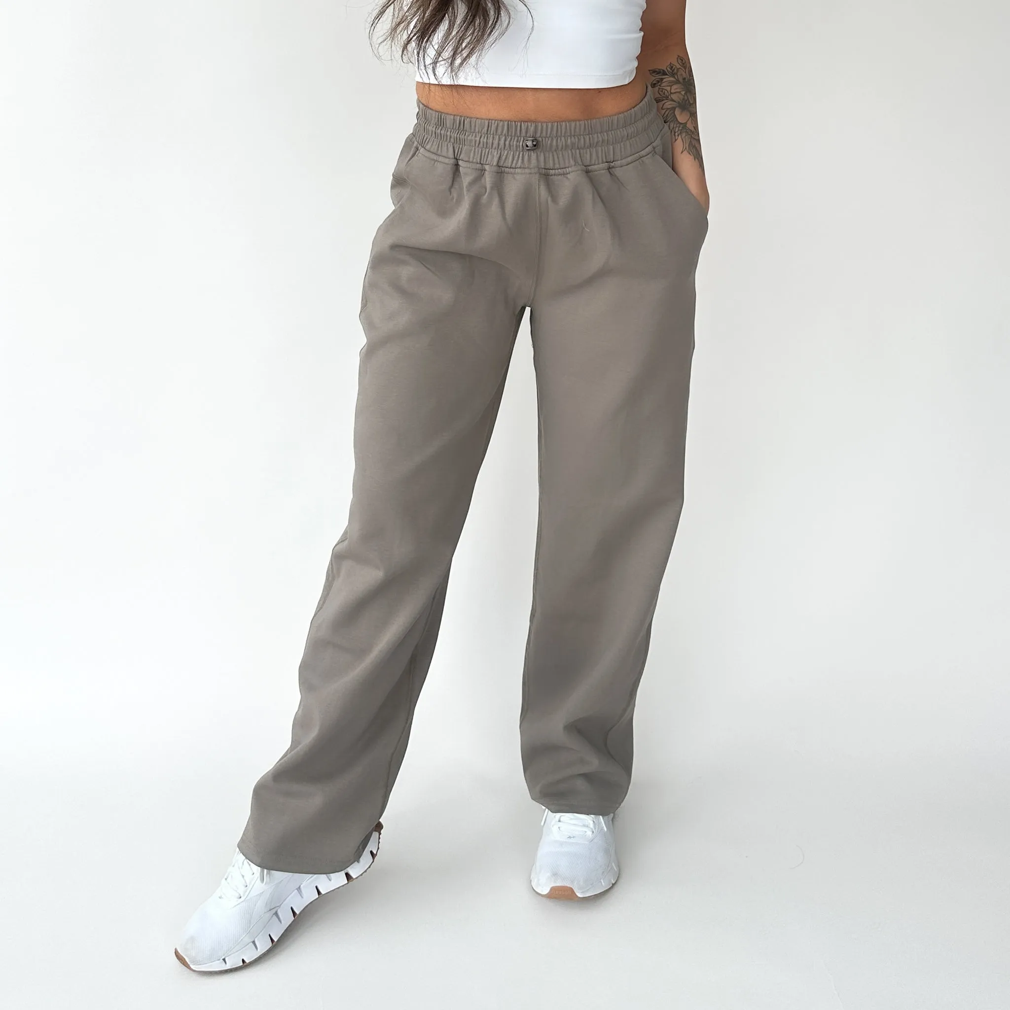 Relax Wide Leg Sweatpant w/ Cinch Drawstring